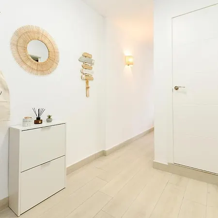 Διαμέρισμα Home2rest At Gigantes - 1 Min To Beach, Restaurants, Center - 1bdr *