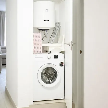 Home2rest At Gigantes - 1 Min To Beach, Restaurants, Center - 1bdr