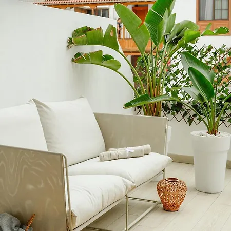 Home2rest At Gigantes - 1 Min To Beach, Restaurants, Center - 1bdr *