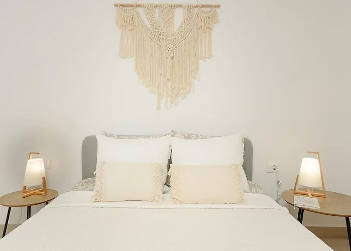 Home2rest At Gigantes - 1 Min To Beach, Restaurants, Center - 1bdr